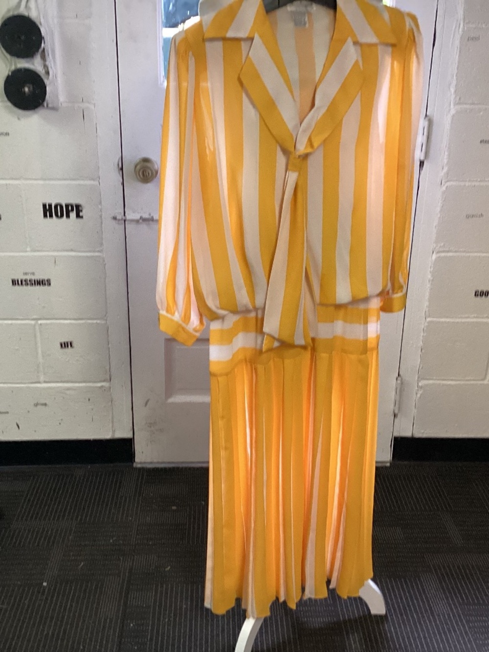 Vintage dress Size 14 BY BLAKE ELIZEBETH. YELLOW / WHITE STRIPED